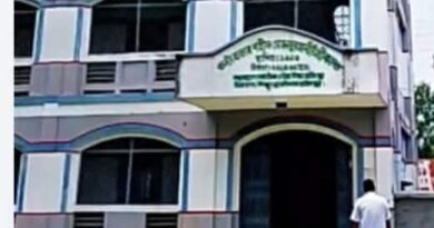 তাড়াশে কলেজ অধ্যক্ষকে দায়িত্ব পালনে বাধা ও হয়রানির অভিযোগ